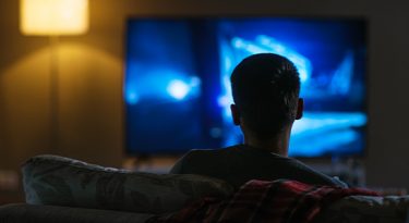 TV paga perde mais de 820 mil assinantes em 2020