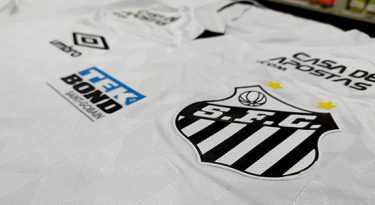 Patrocinadores cobram e Santos rompe com Robinho