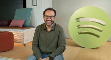 Como escalar publicidade em um streaming de áudio?