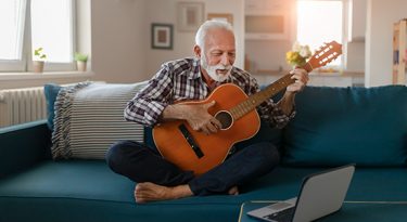 Cinco dicas para ter uma comunicação eficaz com os 50+