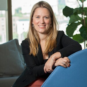 Patricia_Menezes_300.jpg?profile=RESIZE_710x