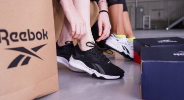 Adidas anuncia venda da Reebok 15 anos após sua aquisição