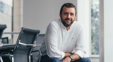 Qual é a importância da análise preditiva no marketing digital?