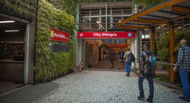 Eletromidia e Santander apresentam estação sustentável em SP