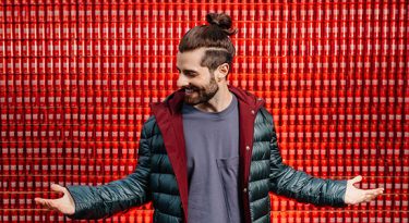 Alok estrela campanha da TNT Energy Drink
