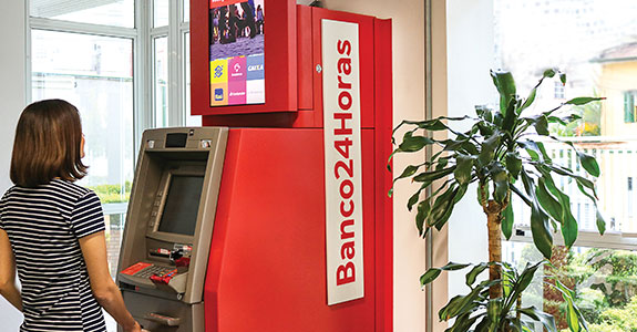 O Mídia Banco24Horas pode ser encontrado em caixas eletrônicos de supermercados, farmácias e lojas de conveniência