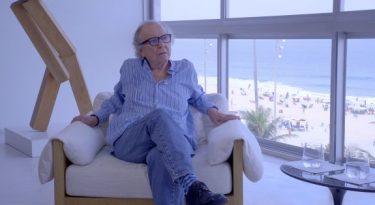 A nova temporada de W no Brasil: podcasts e radar cultural
