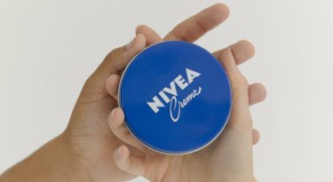 Nivea Creme completa 110 anos com ações nas redes sociais
