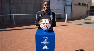 Adidas e UEFA ampliam parceria para o futebol feminino