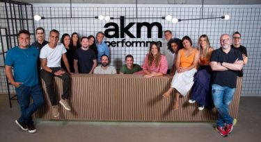 Aktuellmix faz aquisição e muda nome para Akm Performma