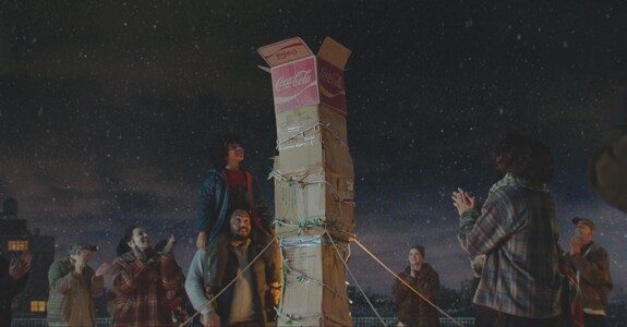 Coca-Cola estreia campanha de Natal na plataforma “Real Magic” Coca-Cola estreia campanha de Natal na plataforma “Real Magic”