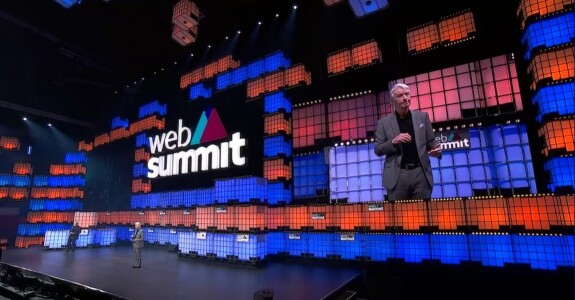 Berners-Lee: “Como chegamos aqui e como consertaremos?”