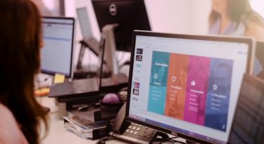 Desenvolvimento digital para clientes e colaboradores