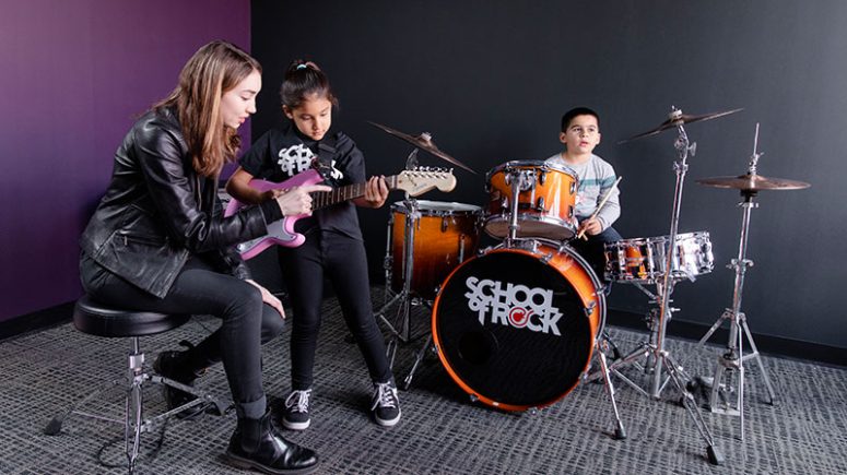 School of Rock expande atuação no Brasil com modelo de franquias baseado em ensino musical inovador