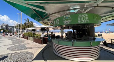Record TV Rio abre quiosque na Praia de Copacabana