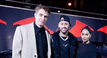 Neymar Jr. se torna o dono do Batmóvel