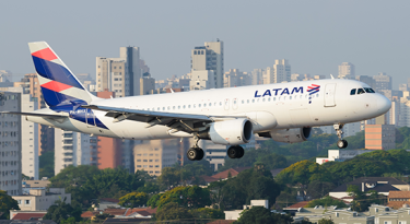 Companhias aéreas sentem turbulências da alta nos combustíveis