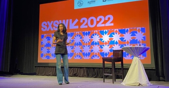 Sarah Bond, do Xbox, aborda o poder transformador dos games