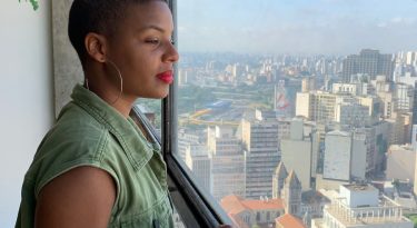 Semayat Oliveira: uma ponte para a diversidade feminina da periferia