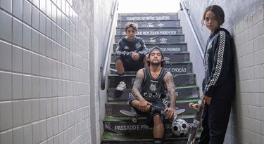 Música, skate e futebol: a collab entre Santos, Umbro e Charlie Brown Jr.