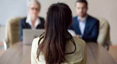 Pesquisa aponta que maternidade ainda é malvista no trabalho