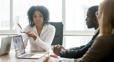 Projeto quer colocar mulheres negras em conselhos de administração