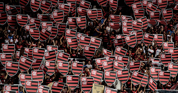Torcida do Flamengo em jogo contra o Emelec, no Maracanâ, 2019