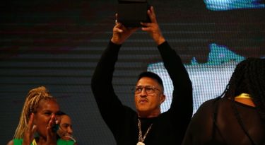 47º Anuário: Gana e Spotify ganham Estrela Preta por podcast de Mano Brown