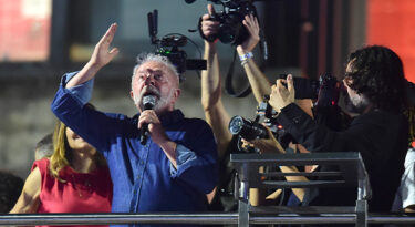 As perspectivas de negócios, consumo e imagem do País sob o governo Lula