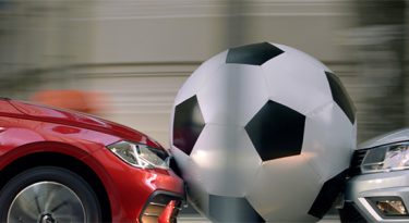 Volkswagen faz despedida do Gol em partida contra o Novo Polo