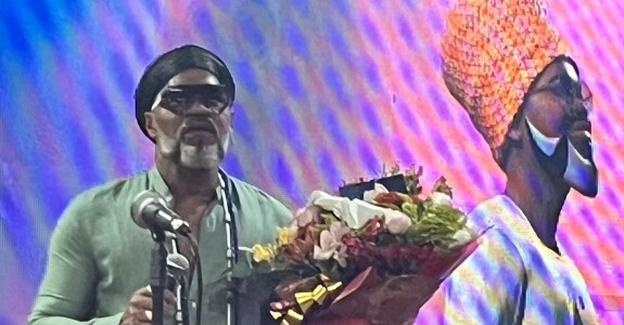 Carlinhos Brown apresentou o seu avatar no metaverso na abertura do Interculte 2022