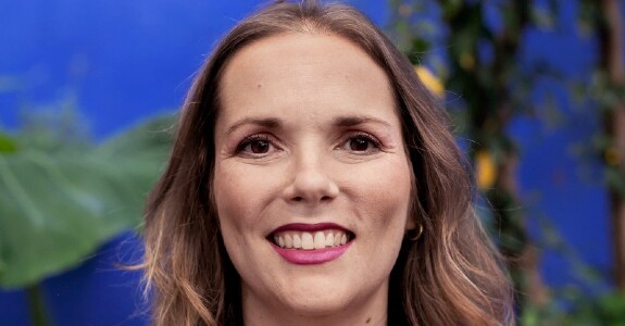 Thais Fabris, fundadora da 65 | 10