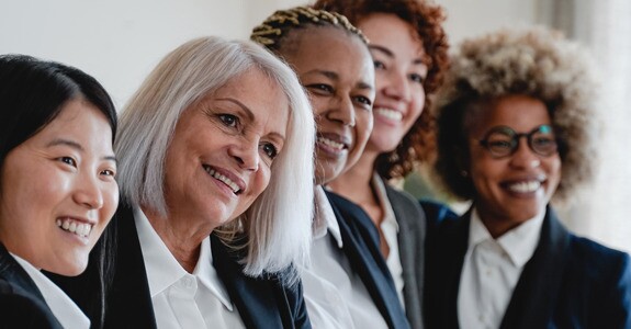 Accenture, Basf, Pepsico e Cielo destacam suas ações e iniciativas em prol da igualdade de gênero no Dia das Mulheres (Crédito: Nuva Frames/ shutterstock)