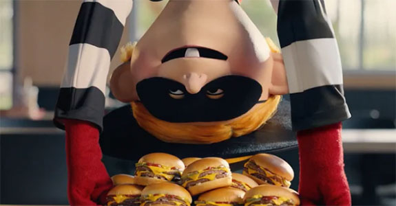 McDonald's resgata Papa Burger para promover cardápio