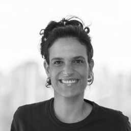 Paula Freire