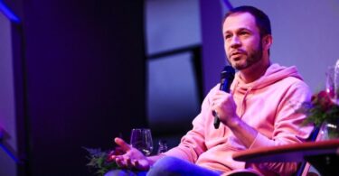 Tiago Leifert: como fazer a ponte entre TV e internet