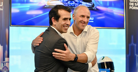 Gustavo Werneck, CEO da Gerdau, e Alan Adler, CEO do Grande Prêmio de São Paulo de Fórmula 1_Crédito Divulgação