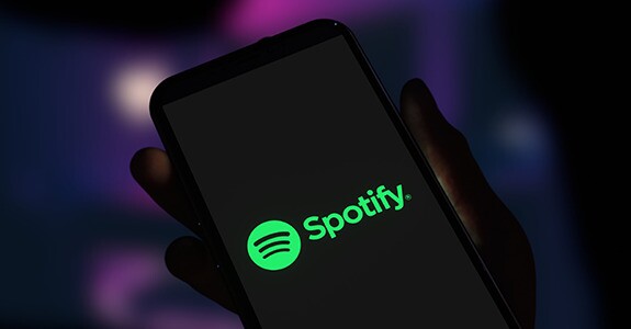 O modelo de negócios do Spotify para podcasts