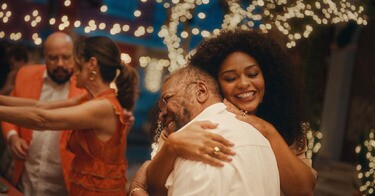 Seara promove brasilidade no Natal em nova interpretação da música Festa