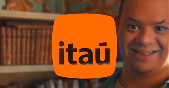 Itaú muda marca