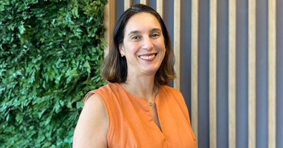Raquel Paternesi assume o cargo de diretora sênior de marketing do Grupo Bloomin' Brands (Crédito: Divulgação)
