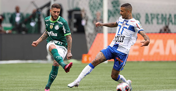 Clear estará presente nos gramados, transmissões e ações com torcedores durante Campeonato Paulista (Palmeiras / by Canon)