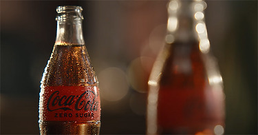 Coca usa inteligência artificial para criar tipografia para Coca Zero