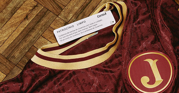 Camisas com patrocínio limpo, da Consul, estão disponíveis para venda (Crédito: Divulgação)