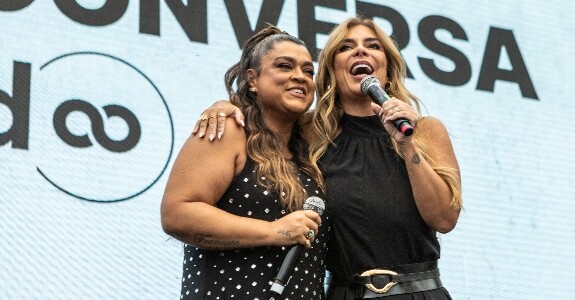 Fatima Pissarra e Preta Gil apresentaram o Upfront da Mynd (Crédito: Lethicia Galo)