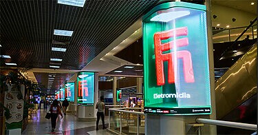 Eletromidia compra 4yousee, empresa de softwares de digital e analytics