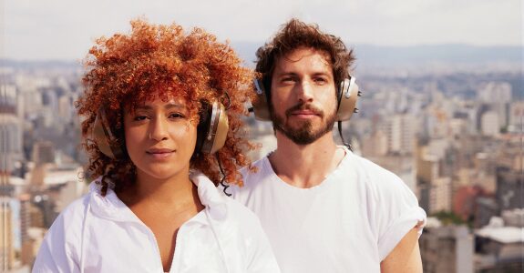 Dupla Koro integra casting de diretores da LadyBird