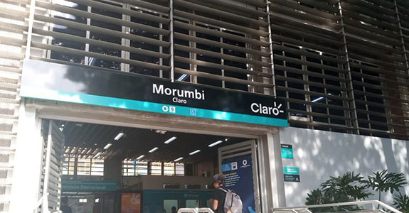 Claro já aparece na fachada da estação Morumbi da Linha 9 Esmeralda (Crédito: Divulgação)