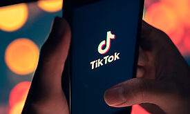TikTok introduz soluções baseadas em IA para anunciantes