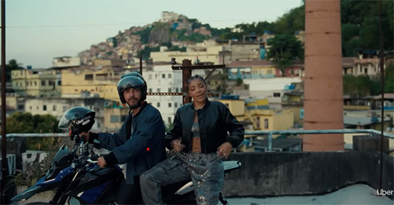 Ludmilla Uber Moto